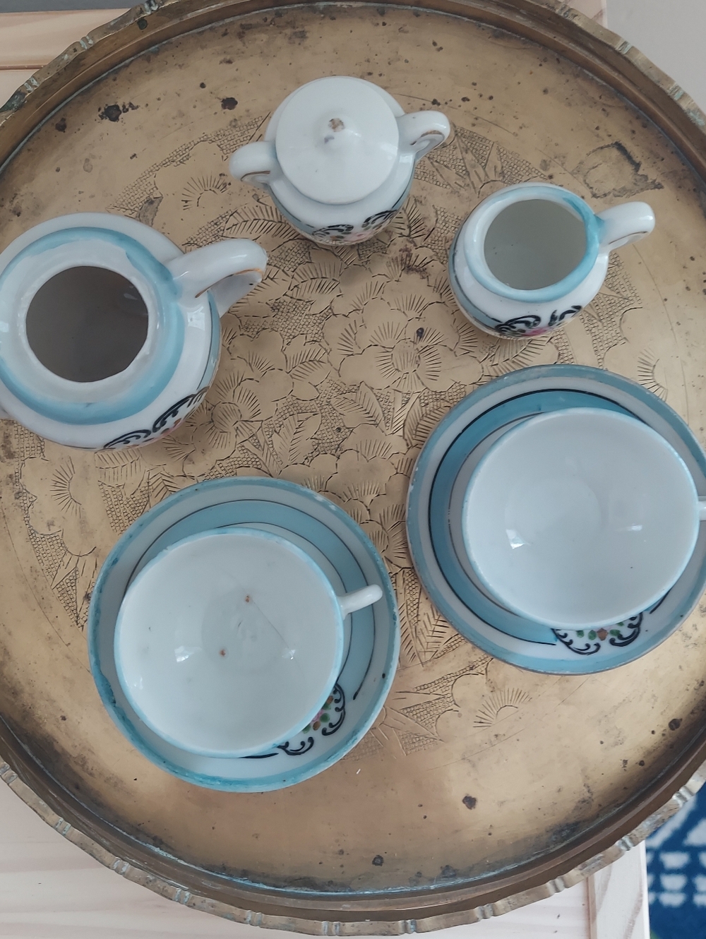 Children's Tea Set - Picture 4 of 7